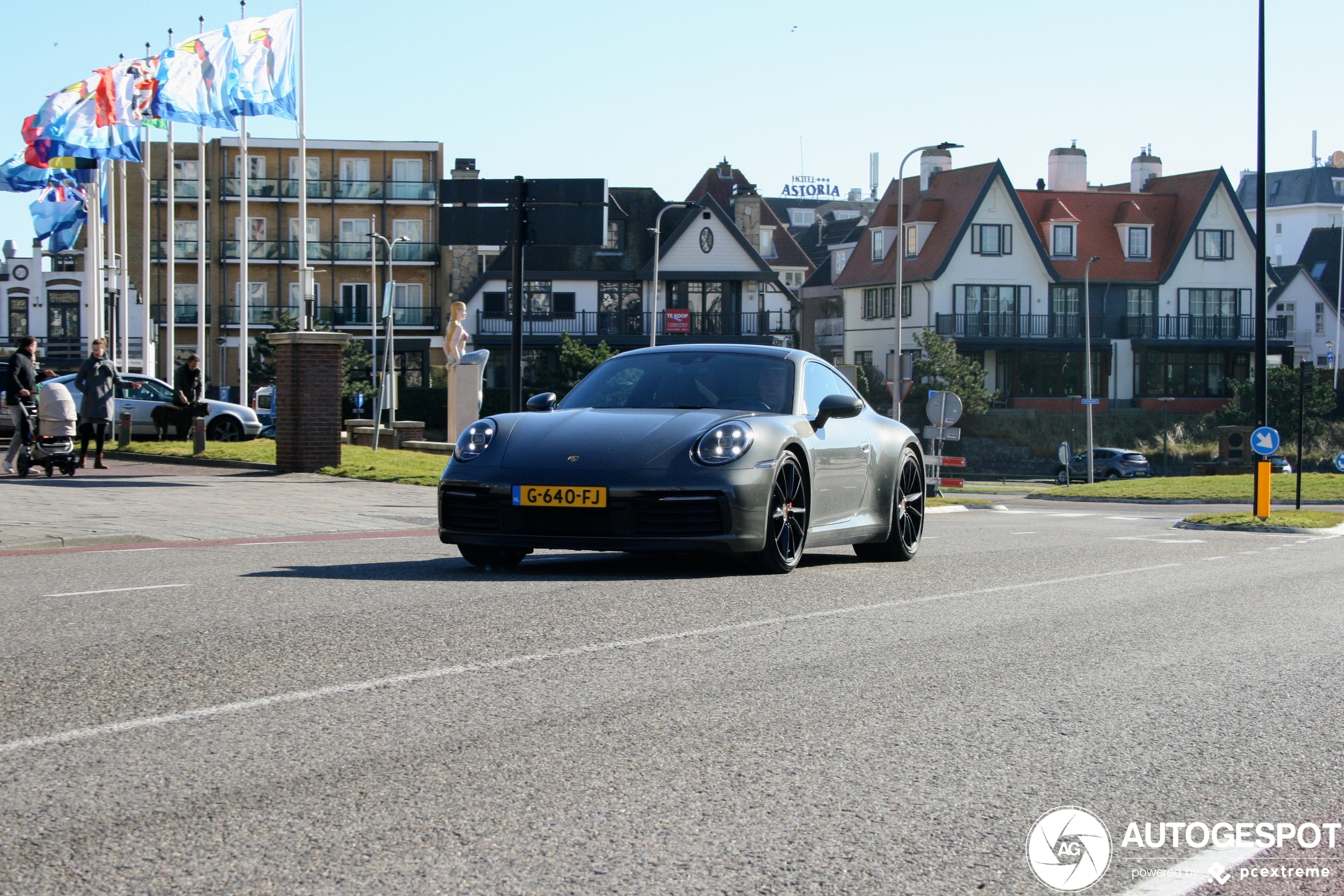 Porsche 992 Carrera S