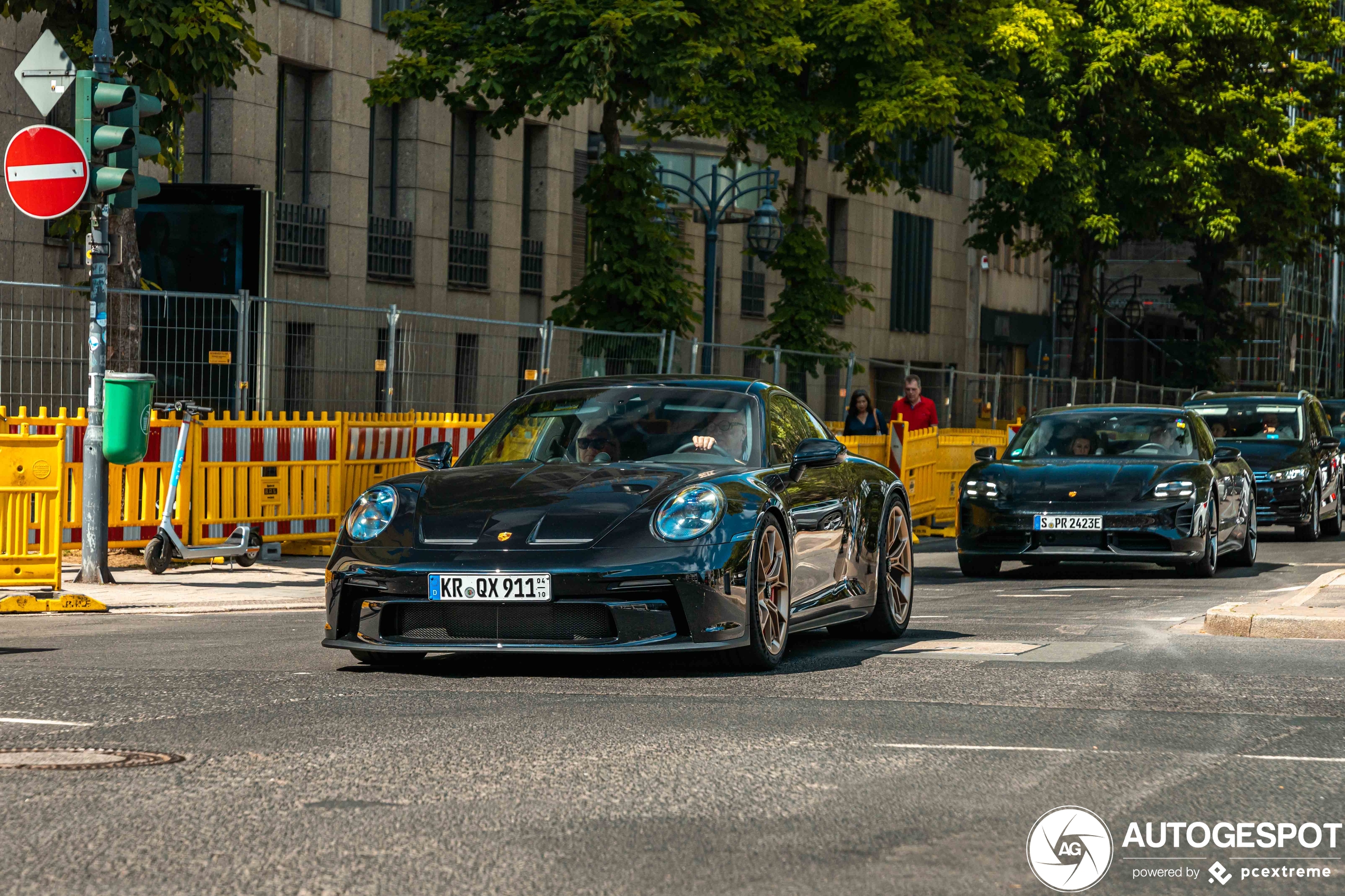 Porsche 992 GT3 Touring