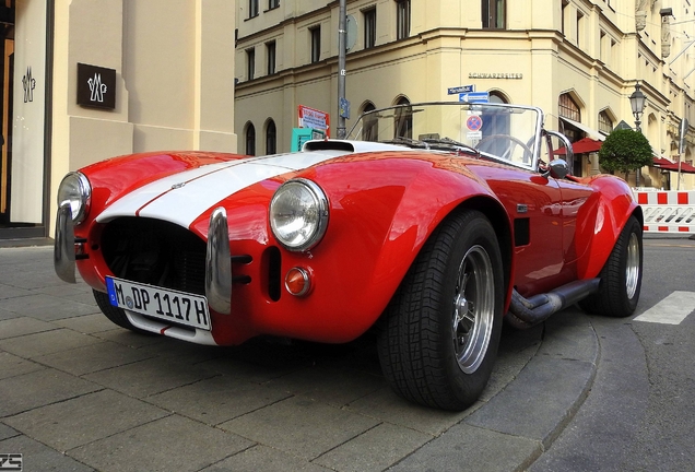 AC Cobra 427