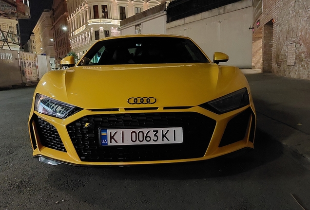 Audi R8 V10 Plus 2015