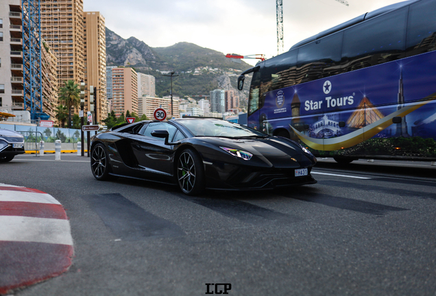 Lamborghini Aventador S LP740-4 Roadster