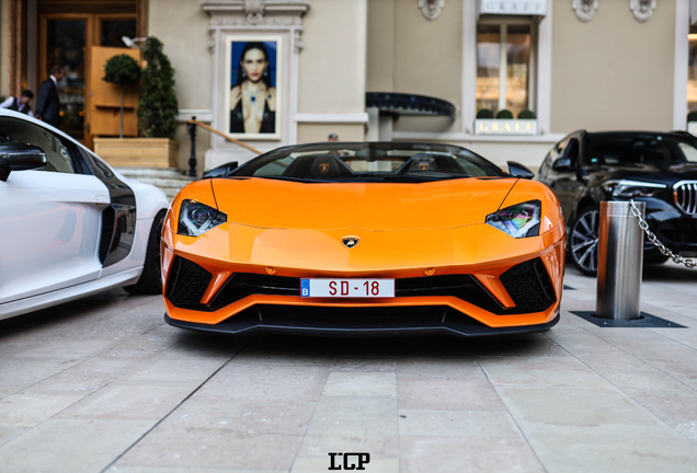 Lamborghini Aventador S LP740-4 Roadster