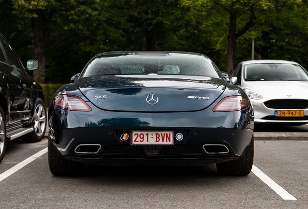 Mercedes-Benz SLS AMG