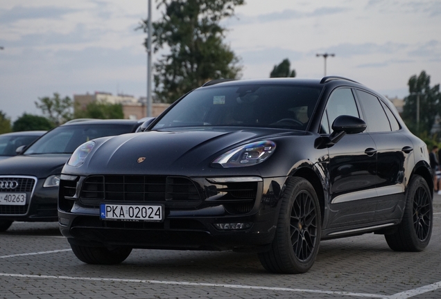 Porsche 95B Macan GTS