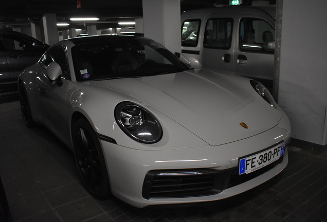 Porsche 992 Carrera 4S