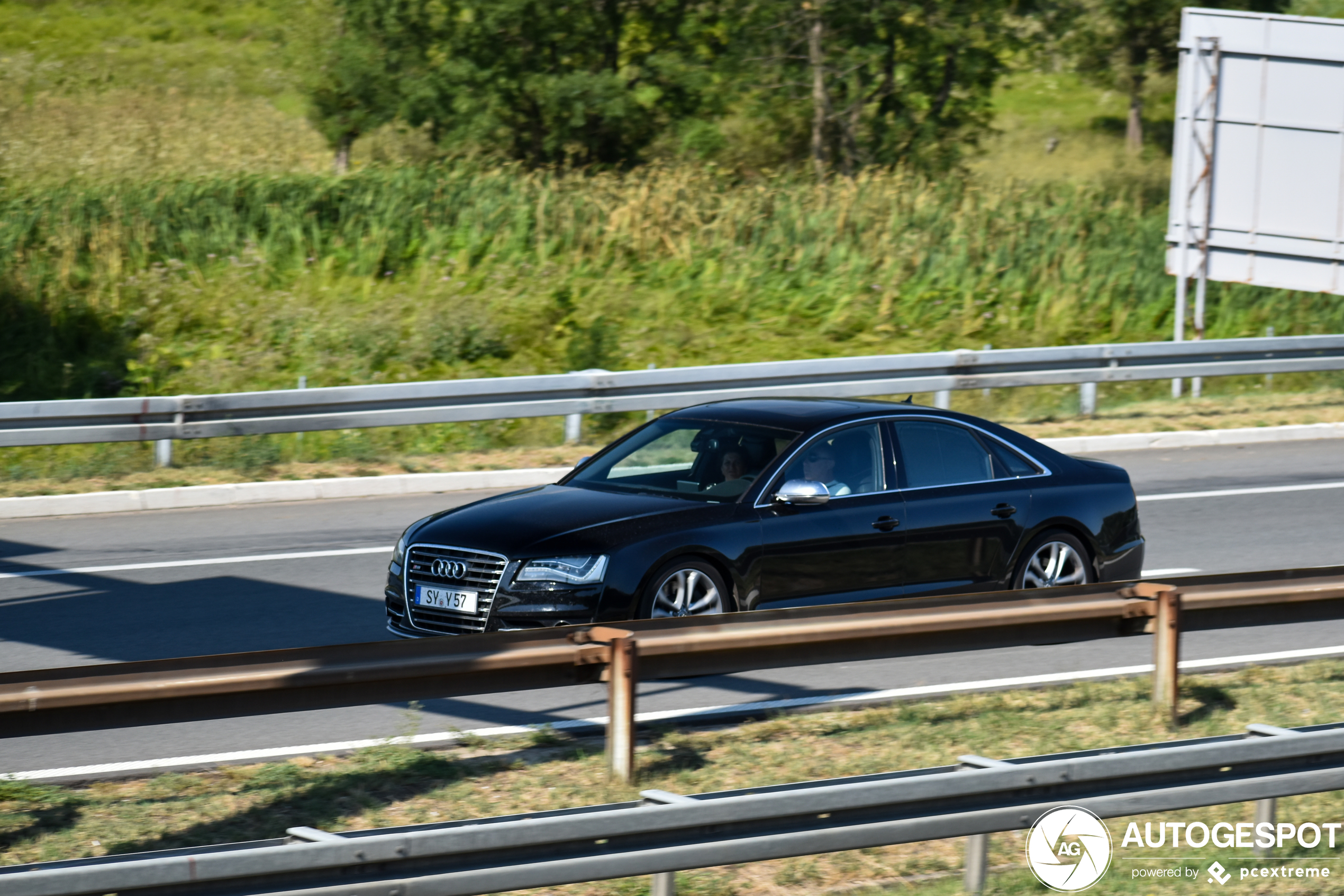 Audi S8 D4