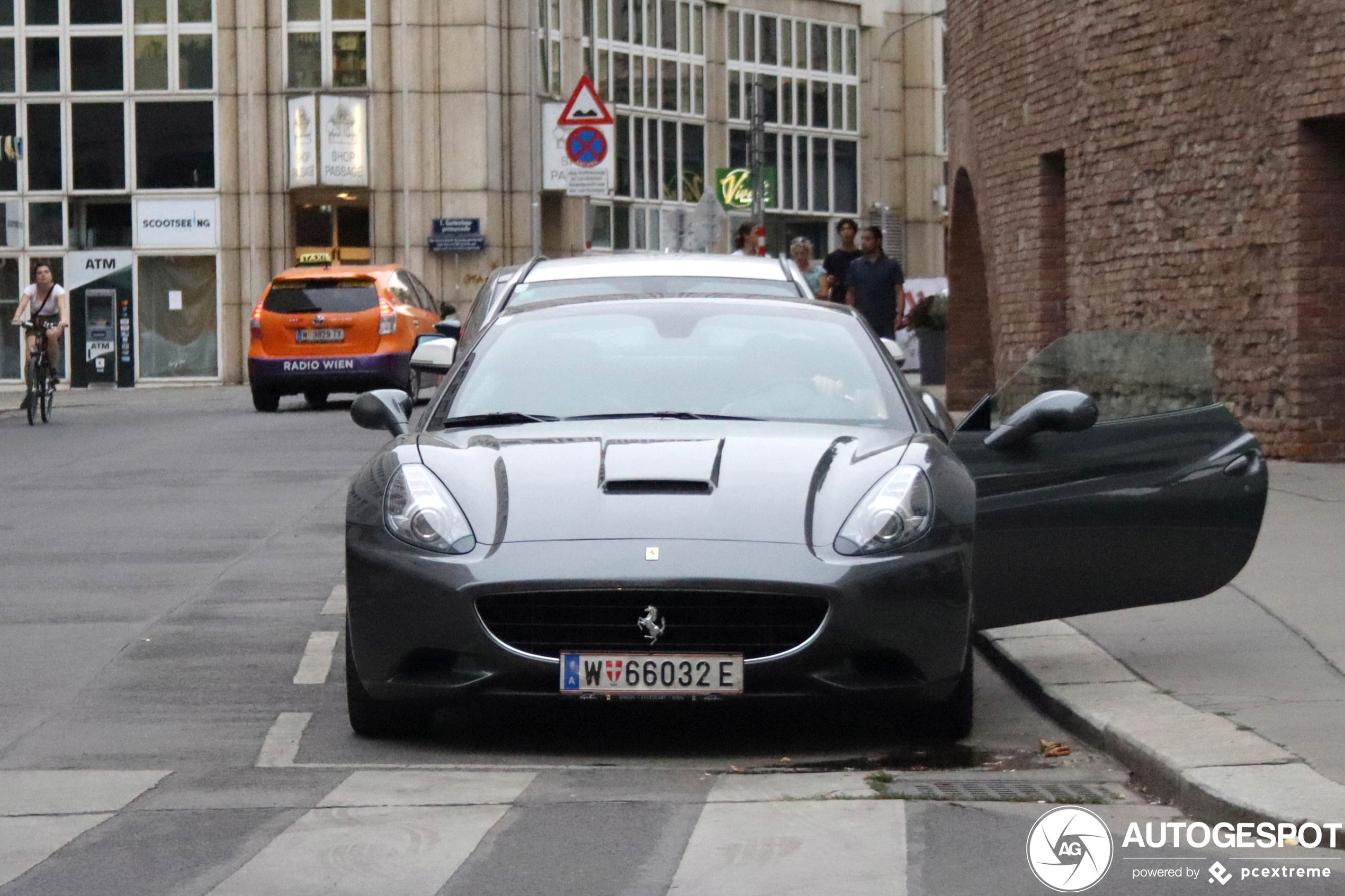 Ferrari California