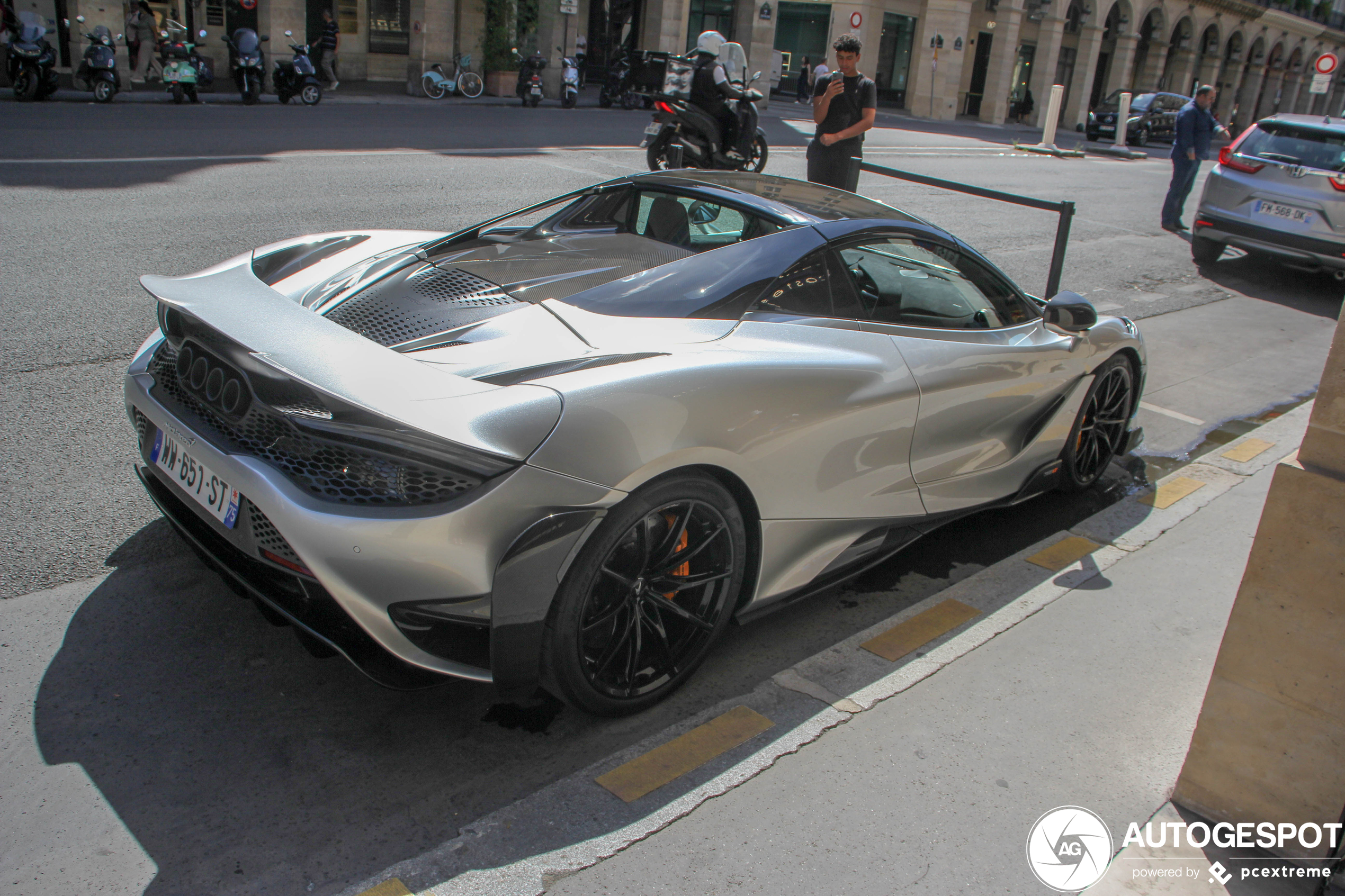 McLaren 765LT Spider