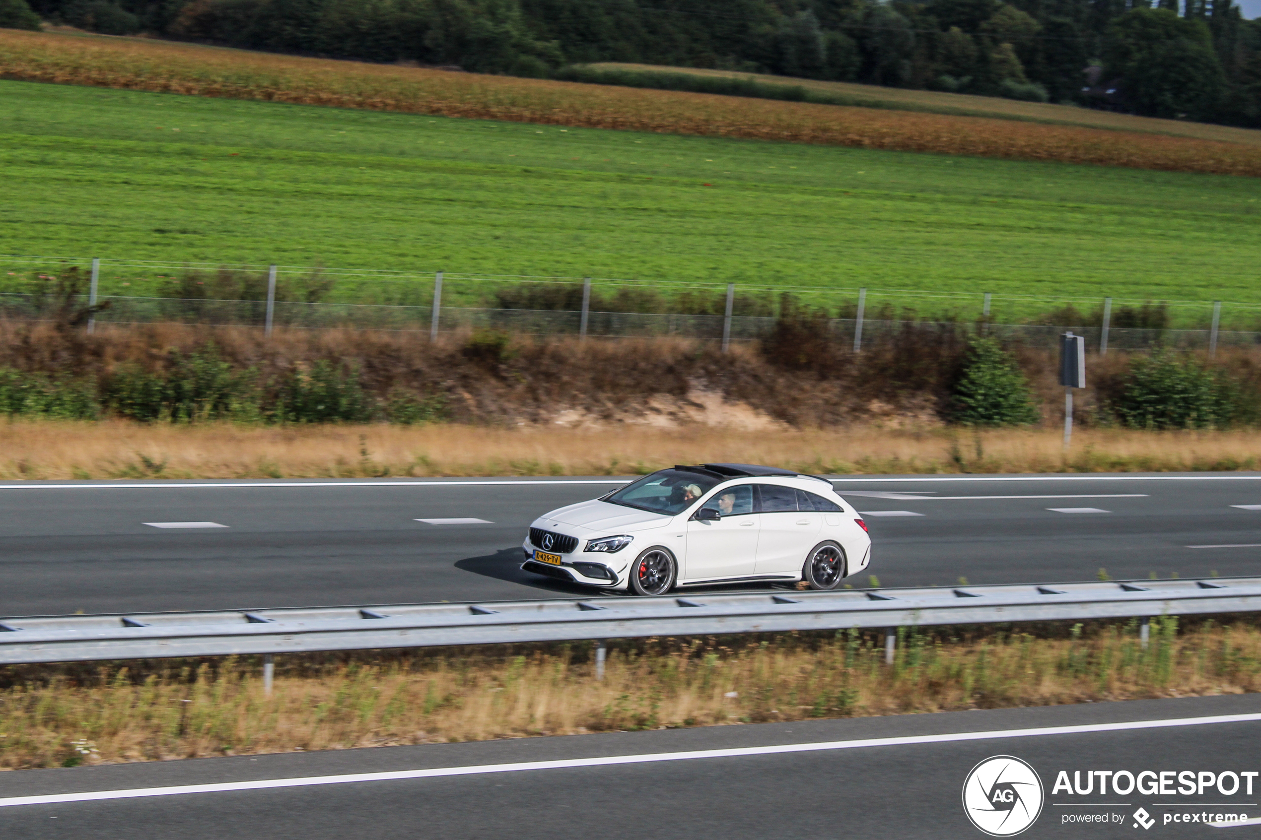 Mercedes-AMG CLA 45 Shooting Brake X117 2017