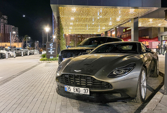 Aston Martin DB11 V8