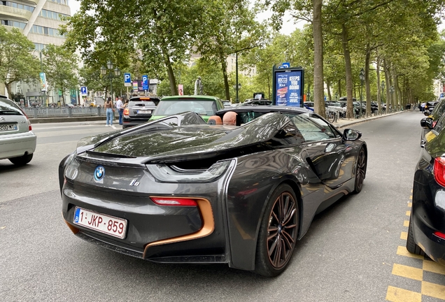 BMW i8 Roadster Ultimate Sophisto Edition