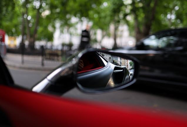 Ferrari F8 Tributo