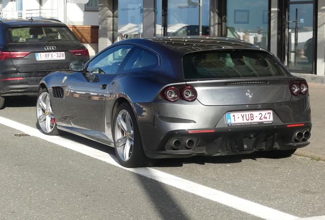 Ferrari GTC4Lusso