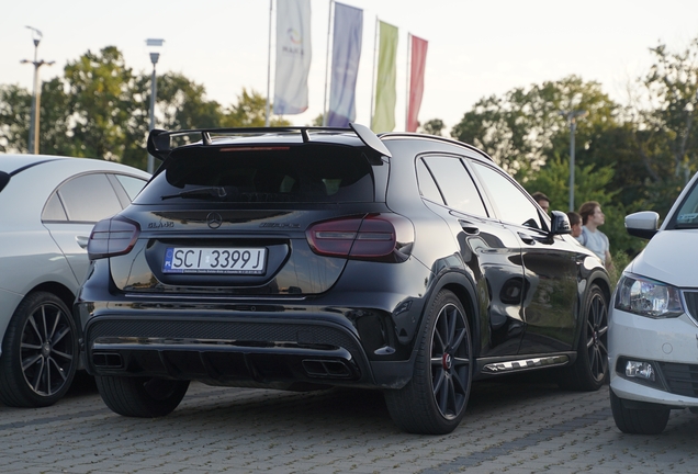 Mercedes-Benz GLA 45 AMG X156