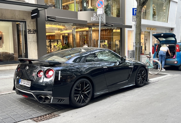 Nissan GT-R 2017