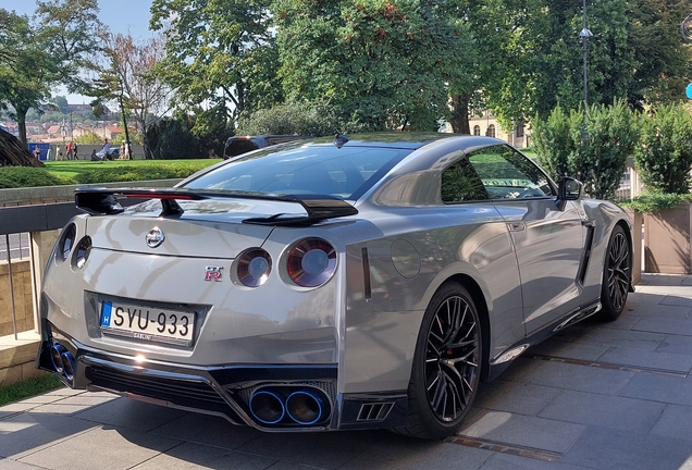 Nissan GT-R 2017