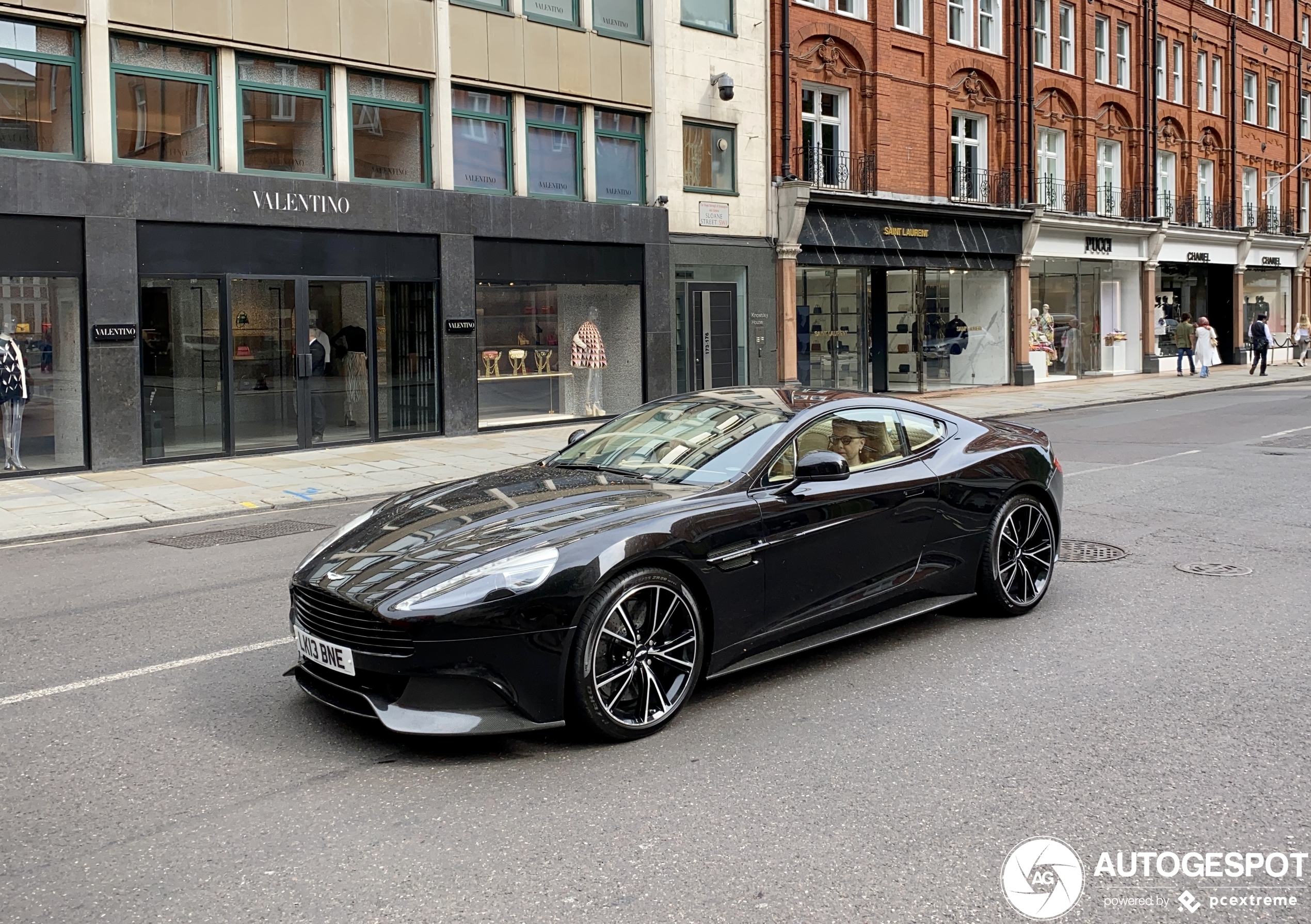 Aston Martin Vanquish 2013