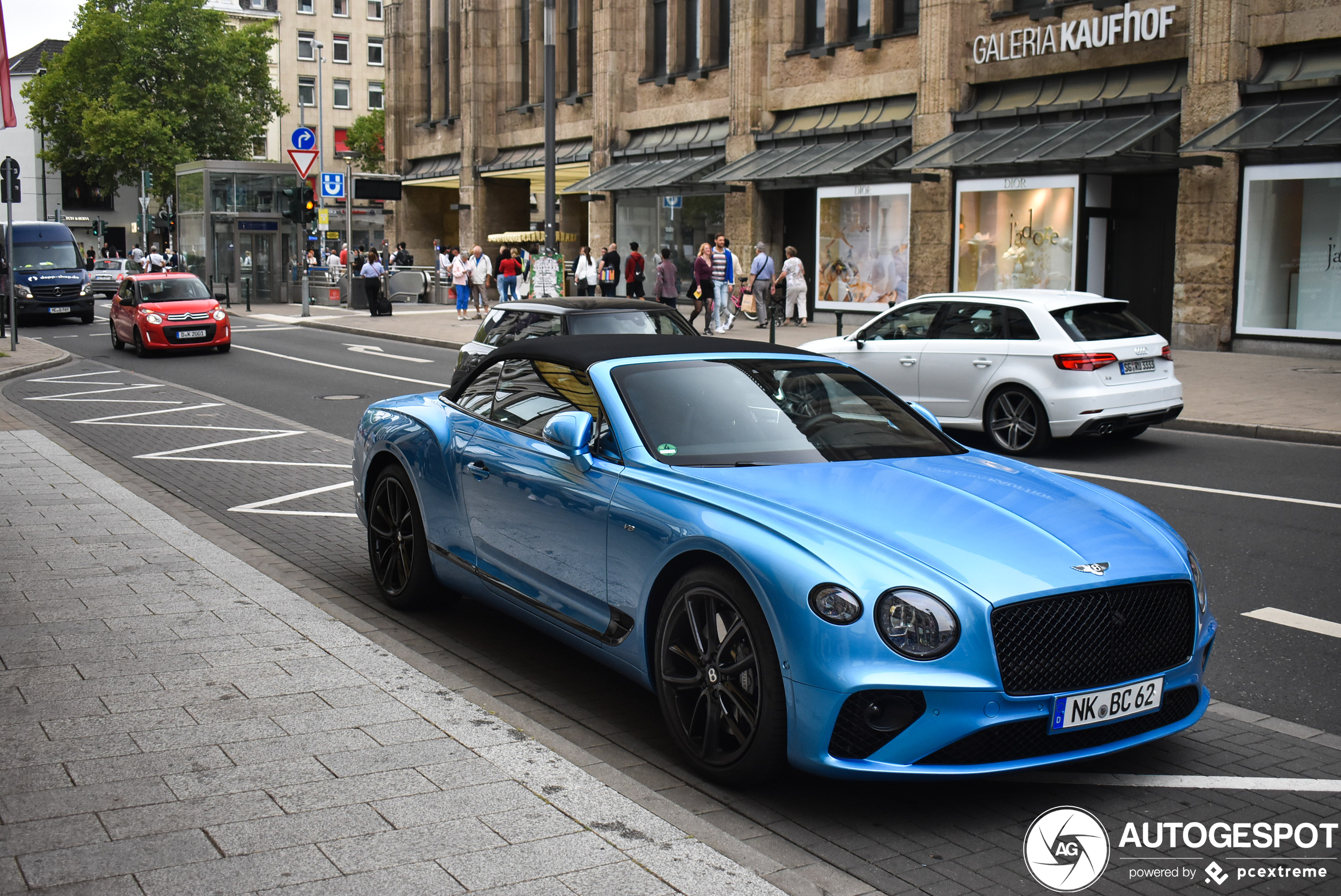 Bentley Continental GTC V8 2020