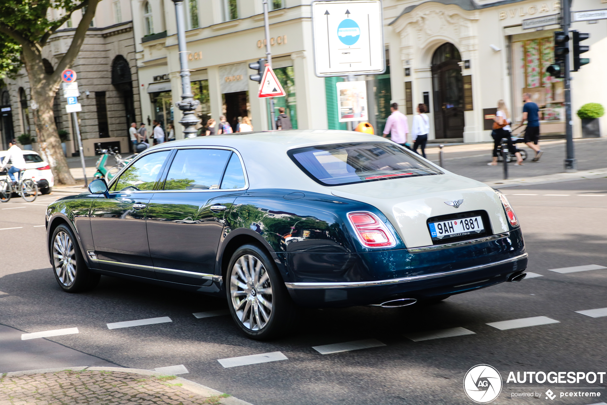 Bentley Mulsanne EWB 2016