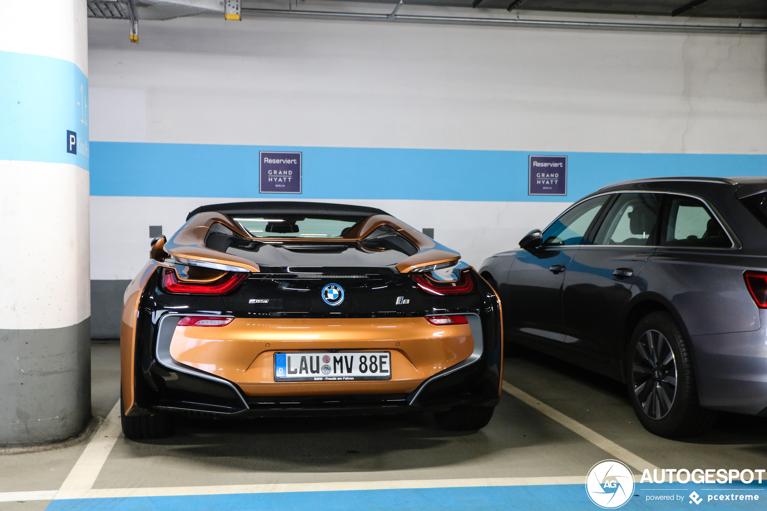 BMW i8 Roadster