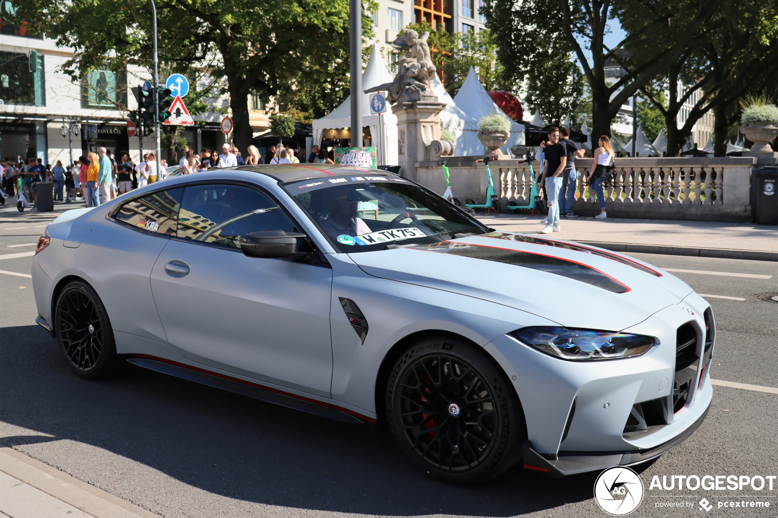 BMW's feestnummer gespot in Düsseldorf