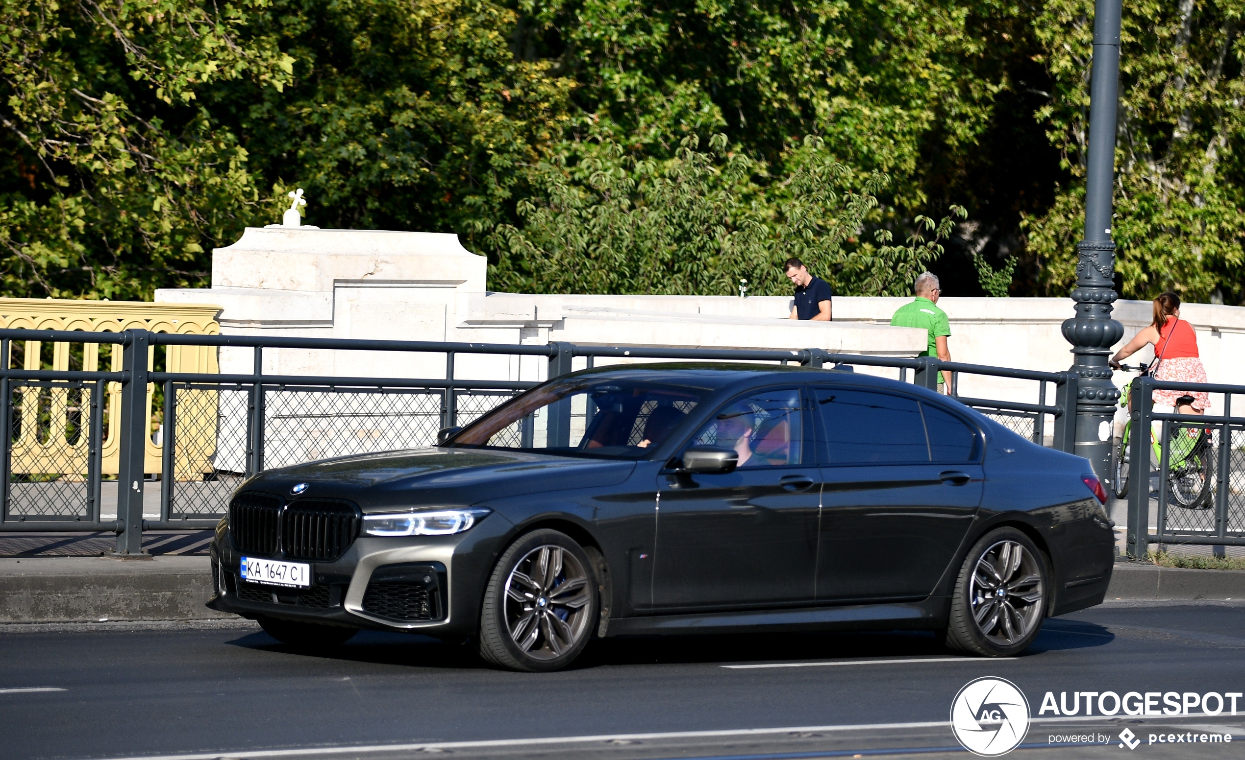 BMW M760Li xDrive 2019