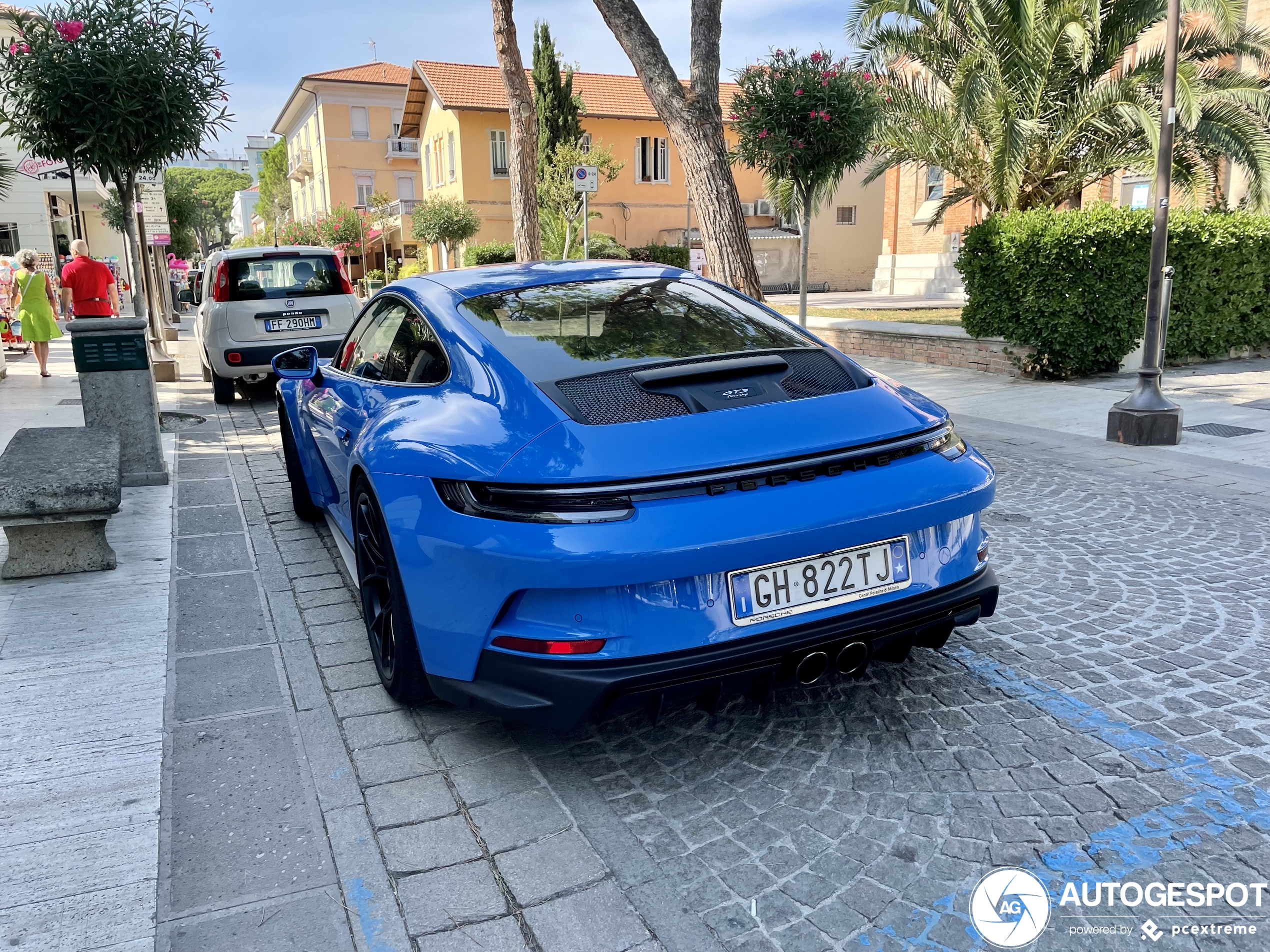 Porsche 992 GT3 Touring