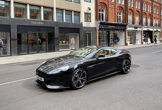 Aston Martin Vanquish 2013