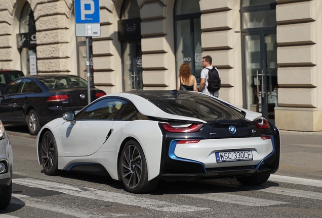 BMW i8