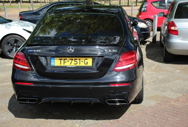 Mercedes-AMG E 63 S W213