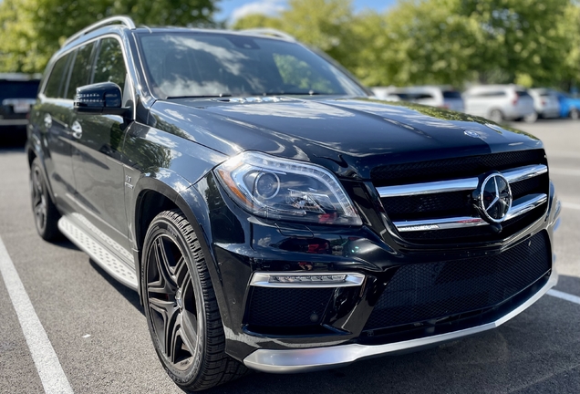 Mercedes-Benz GL 63 AMG X166