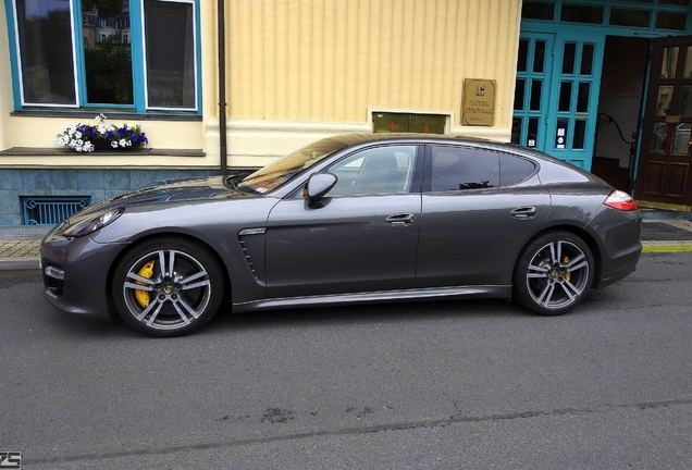 Porsche 970 Panamera GTS MkI