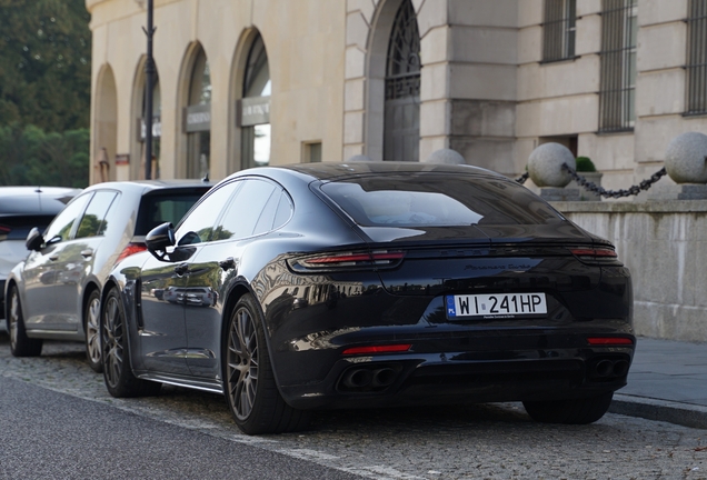 Porsche 971 Panamera Turbo