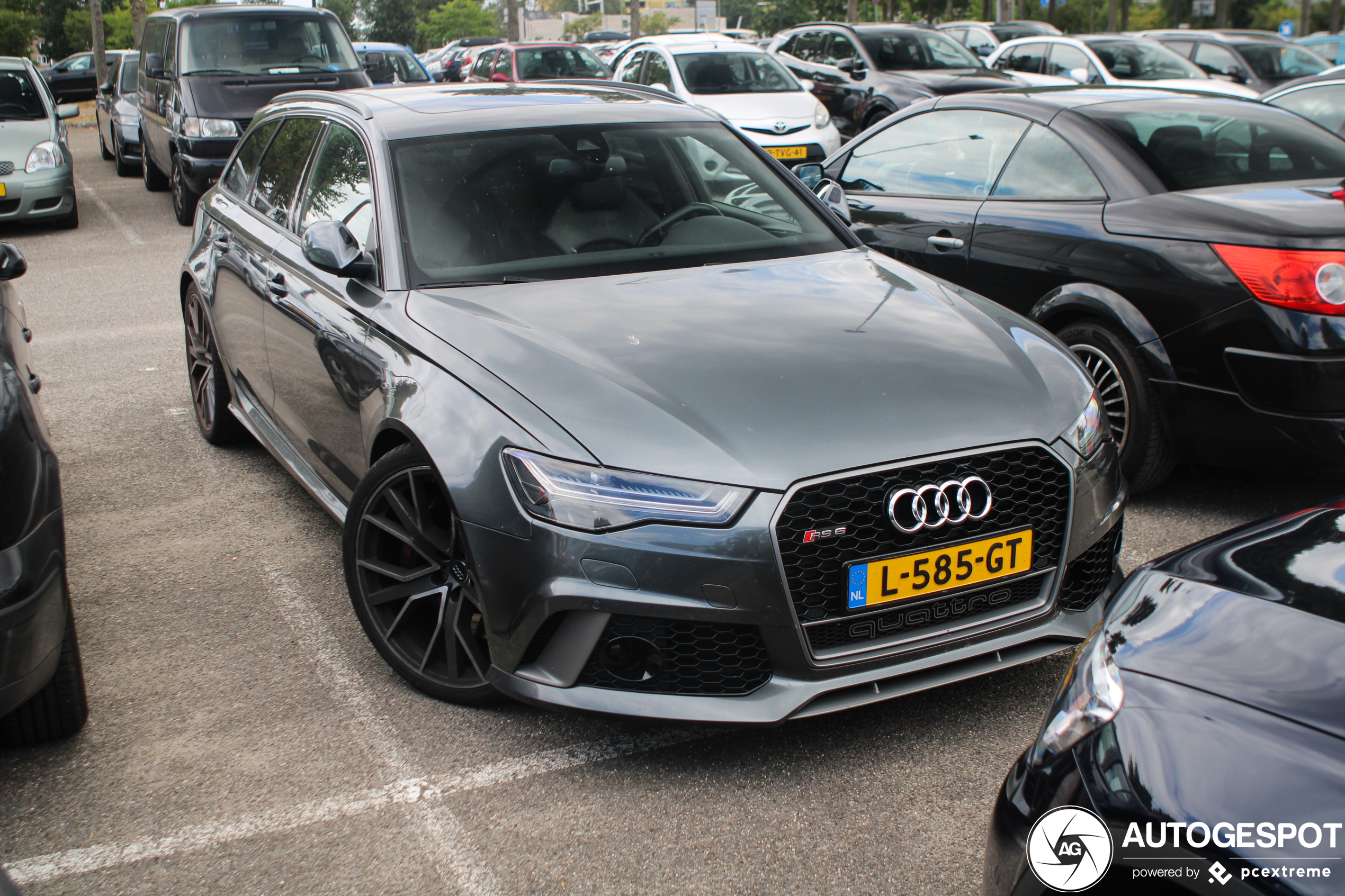 Audi RS6 Avant C7 2015