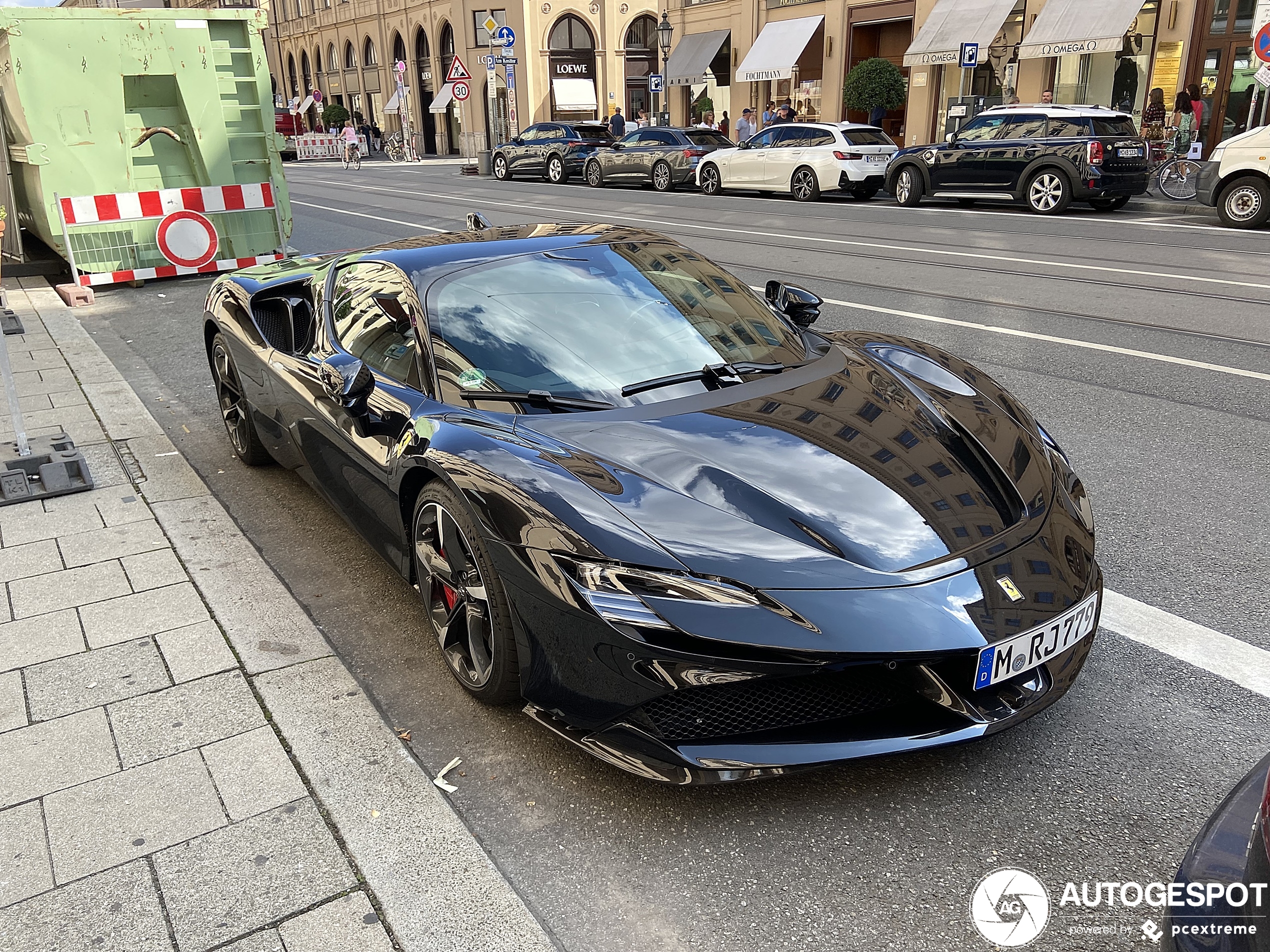 Ferrari SF90 Spider