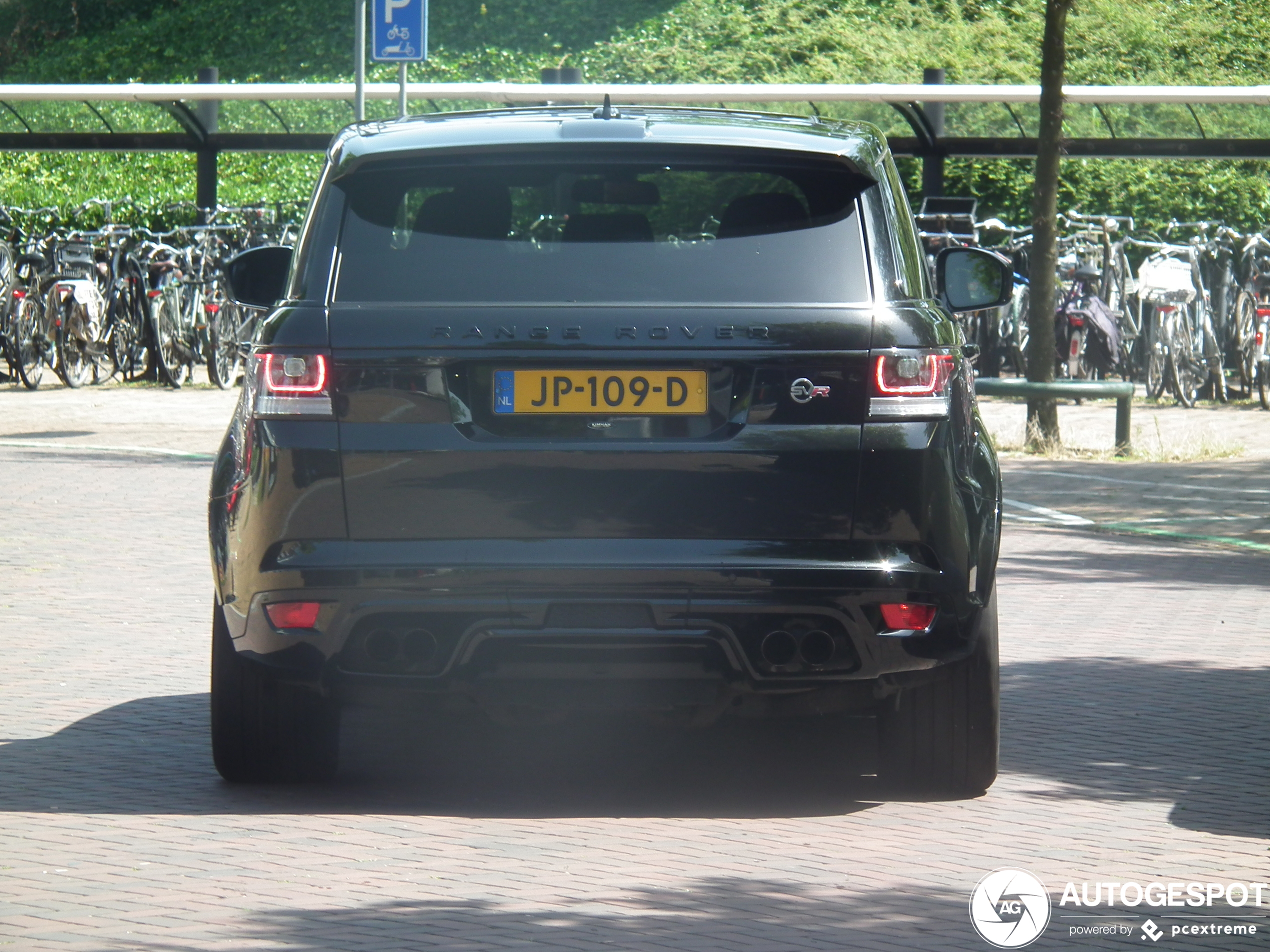 Land Rover Range Rover Sport SVR