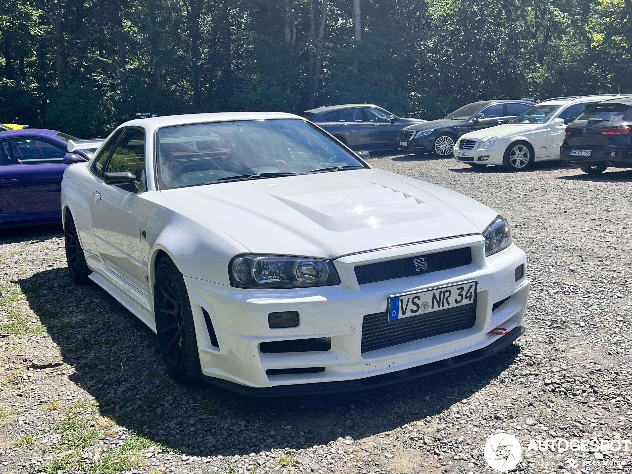 Nissan Skyline R34 GT-R - 29 August 2022 - Autogespot