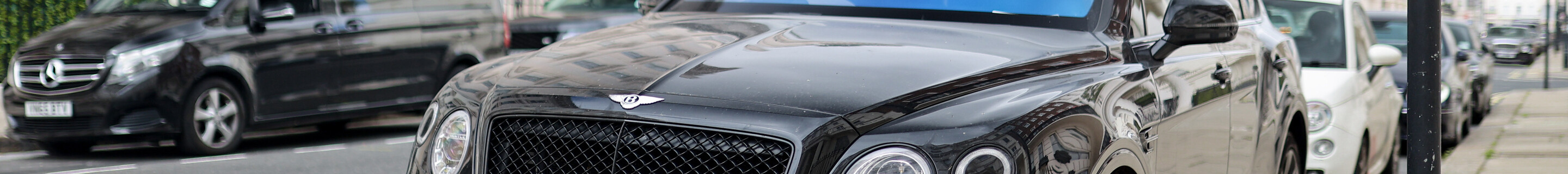Bentley Bentayga V8 Huntsman Edition