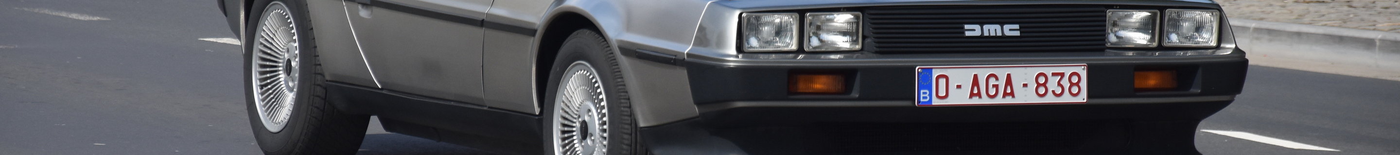 DeLorean DMC-12