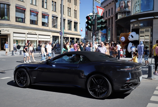 Aston Martin DBS Superleggera Volante