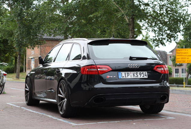 Audi RS4 Avant B8