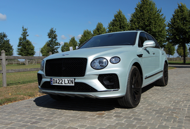 Bentley Bentayga Hybrid 2021