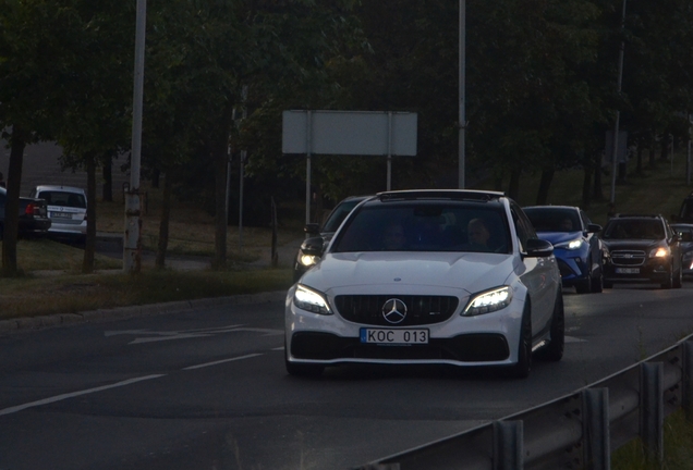 Mercedes-AMG C 63 S W205 Edition 1