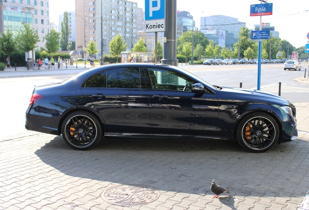 Mercedes-AMG E 63 S W213