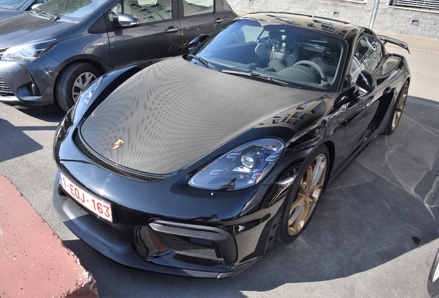 Porsche 718 Cayman GT4