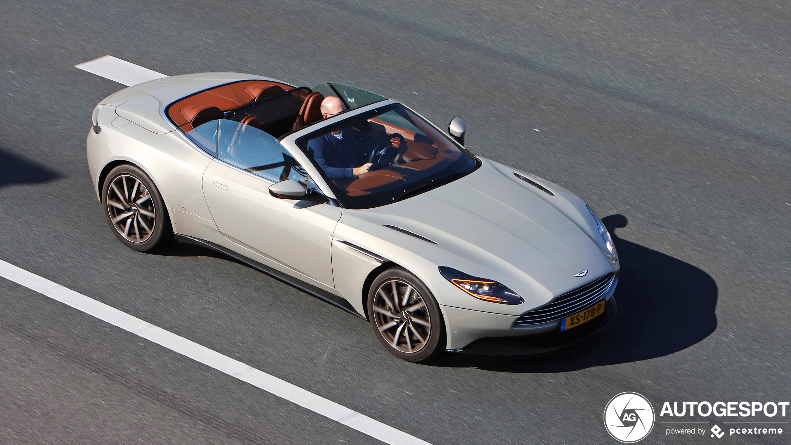 Aston Martin DB11 V8 Volante