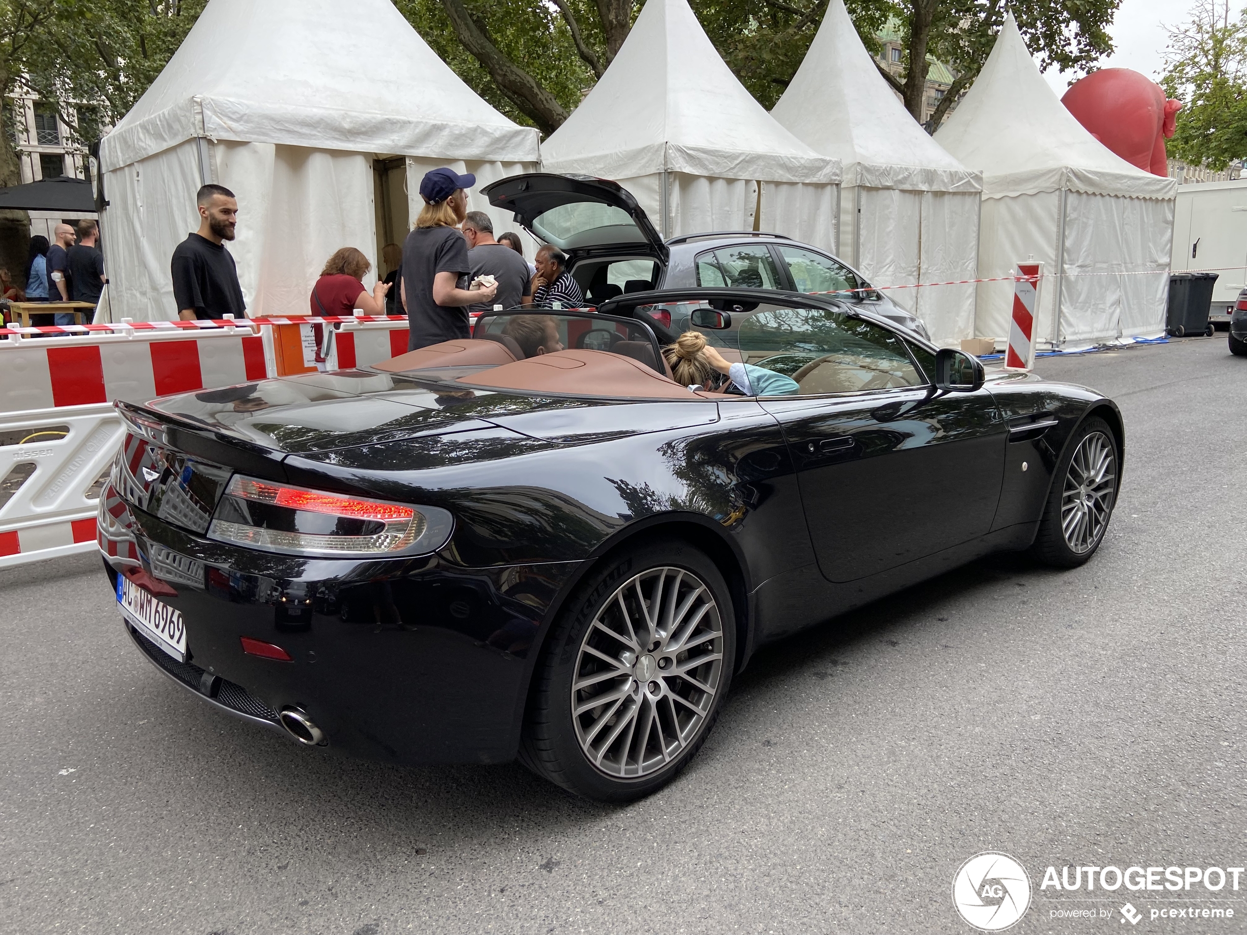 Aston Martin V8 Vantage Roadster