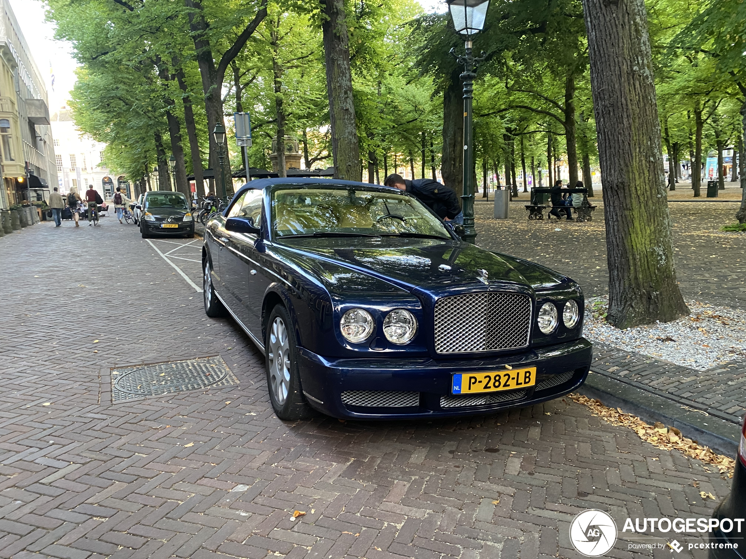 Bentley Azure 2006