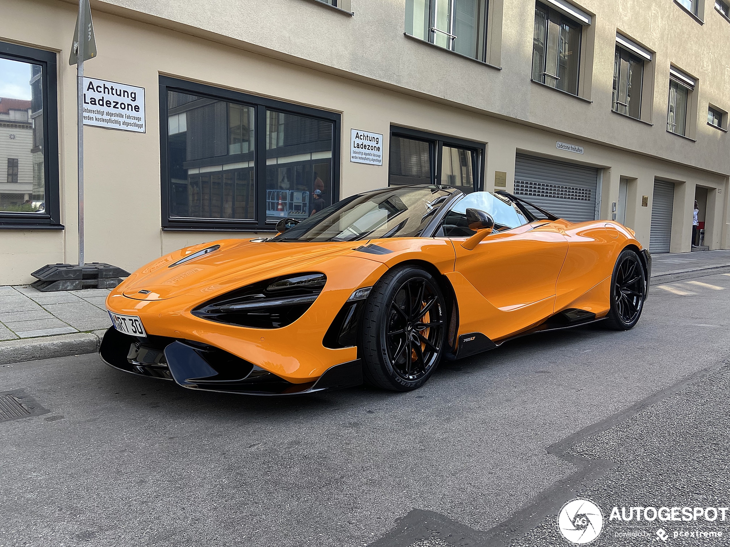 McLaren 765LT Spider