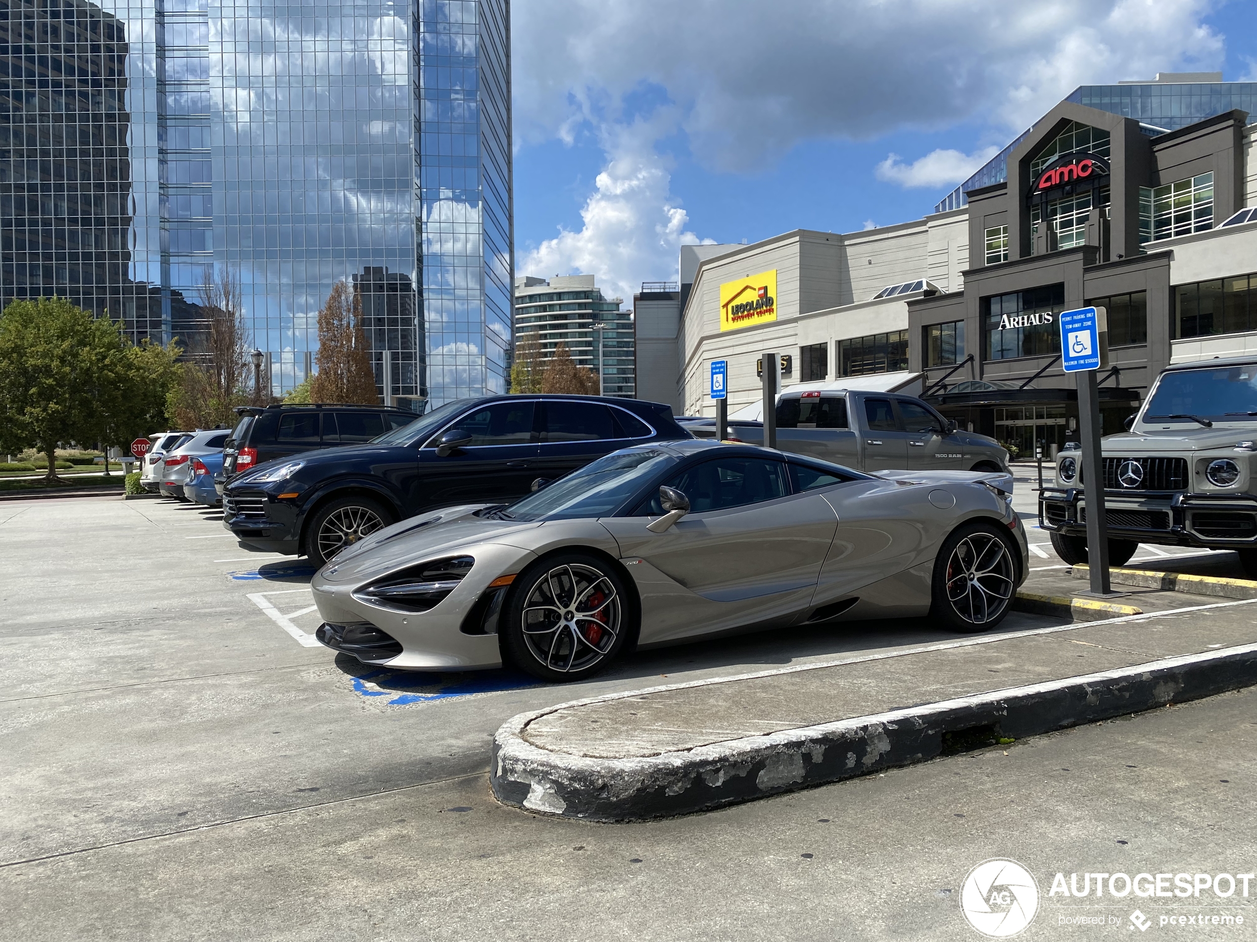 McLaren 720S